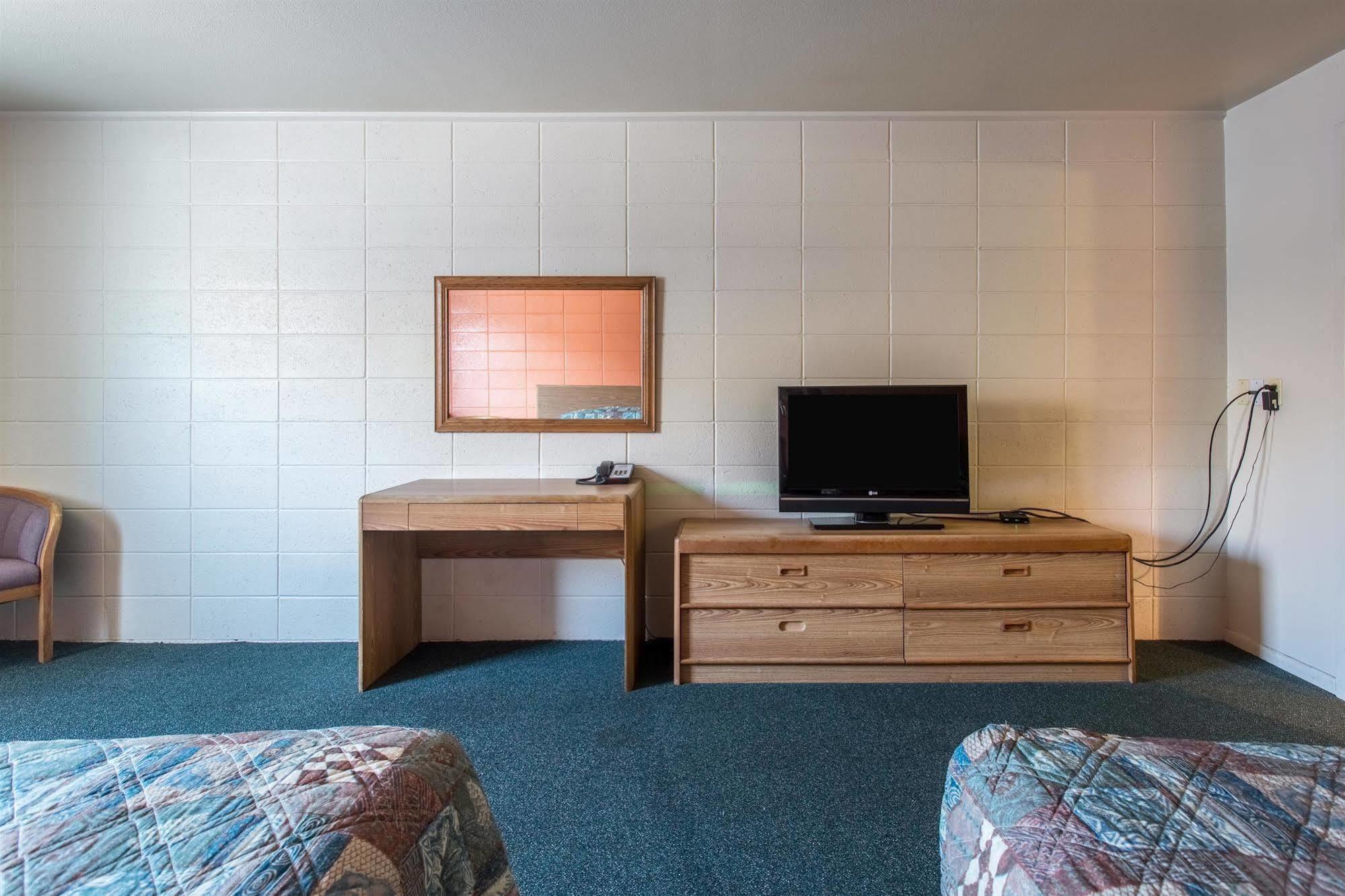 Budget Inn Missoula East Bagian luar foto